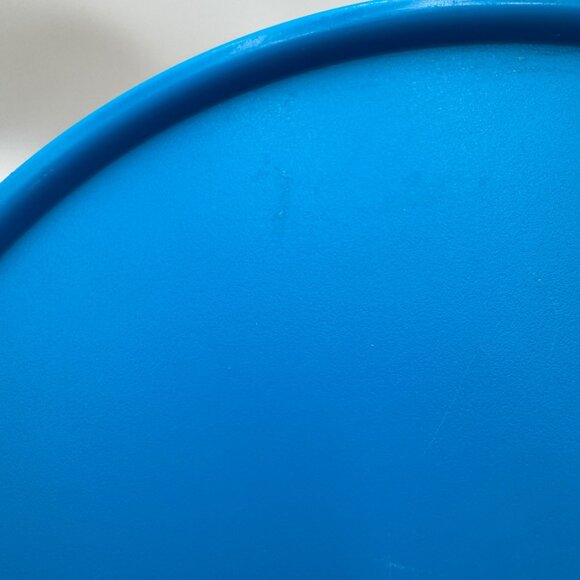 Tupperware Wonderlier Bowl present  Gift Dry Liquid Storage Spill Proof  8 3/4 c - Picture 4 of 12